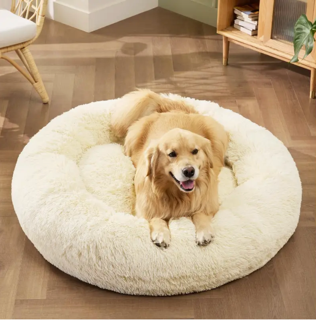 A 5XL-sized Beige Donut Bed by HappinessPaws™, providing a massive 120 cm diameter for maximum comfort